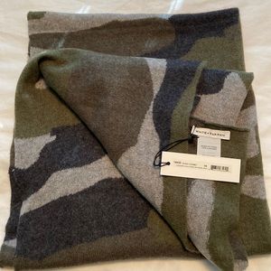 White&Warren Camo Cashmere wrap